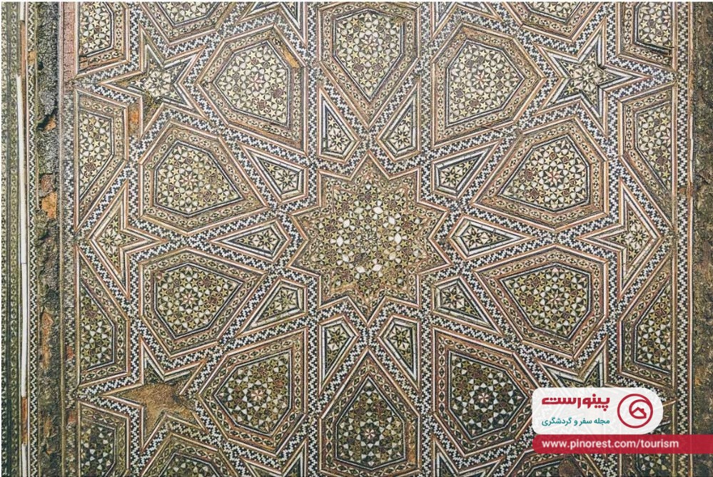 کاخ گلستان تهران - کاشی‌کاری هندسی