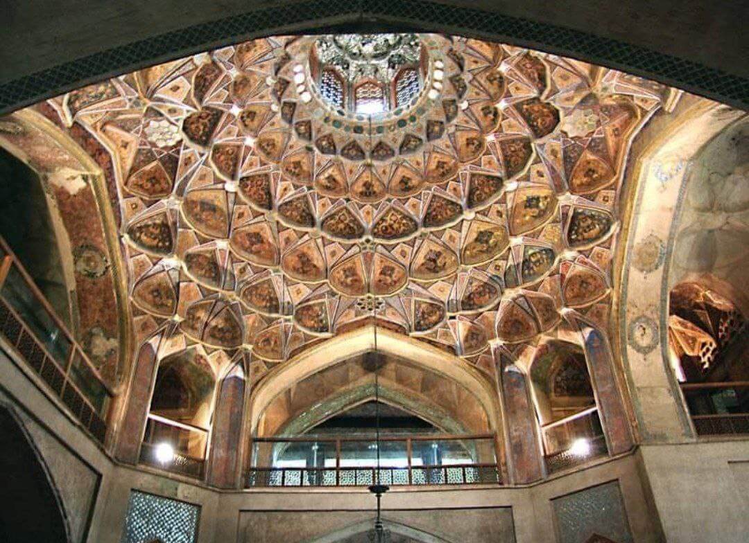 معماری هشت بهشت