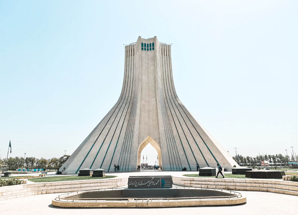 ارتفاع برج آزادی تهران