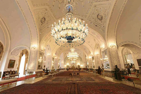 تالار سلام تالاری مجلل به سبک اروپایی در مجموعه باشکوه کاخ گلستان