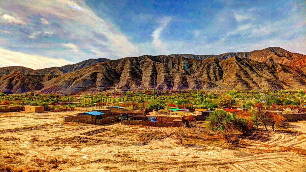 روستای سیرچ