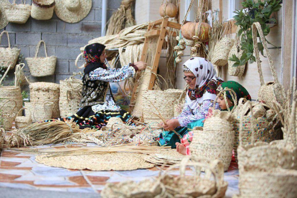 خرید سوغاتی از بندر گناوه