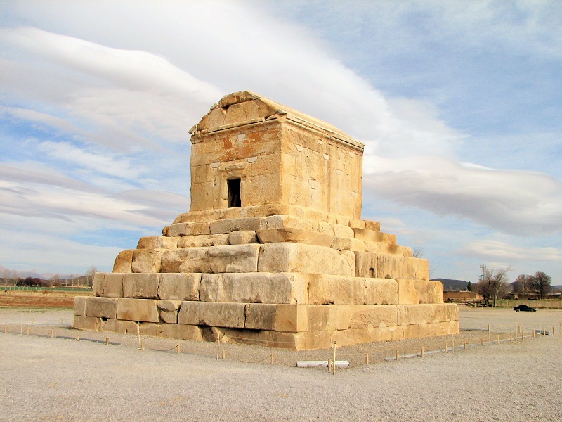 مقبره کوروش