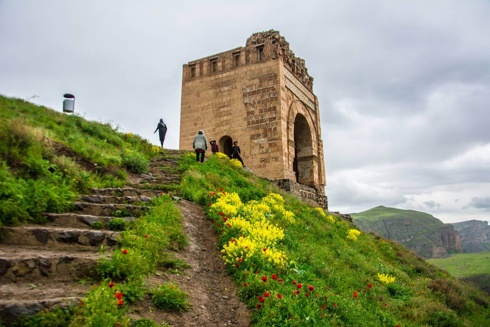 قلعه ضحاک