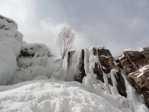 آبشار گنجنامه