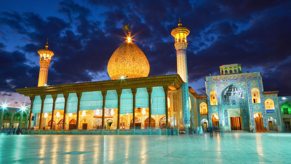 شاه چراغ ؛ روشنایی امید در دل زائران