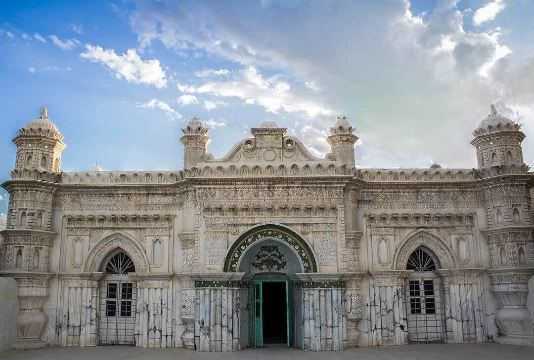 مسجد رنگونی ها ؛ دیدار با یکی از جذاب­ترین مساجد ایران