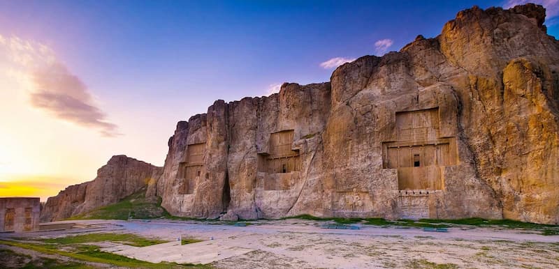 همه چیز درباره نقش رستم شیراز در نزدیکی تخت جمشید