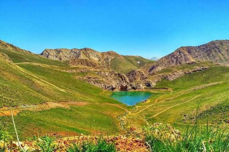 دریاچه لزور