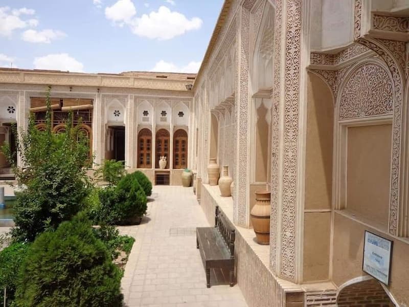 خانه تاریخی کلاهدوزها در یزد