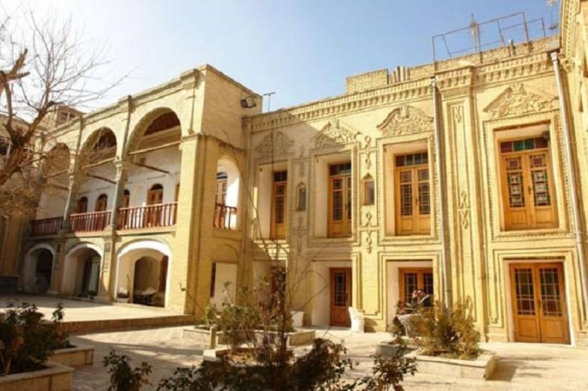 جاهای دیدنی اراک خانه حسن پور موزه صنایع دستی اراک