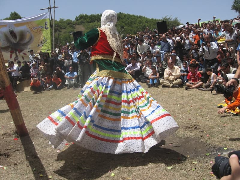 جشن-گل-داماش