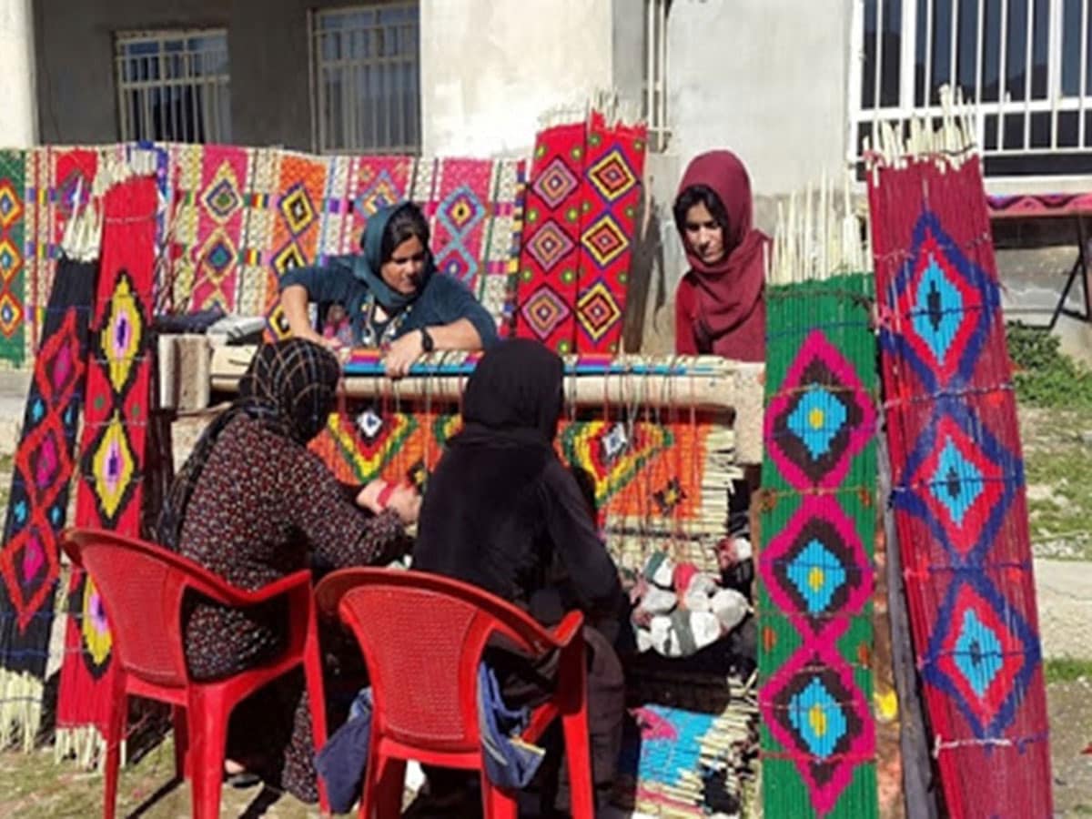 سوغات کرمانشاه چیغ بافی