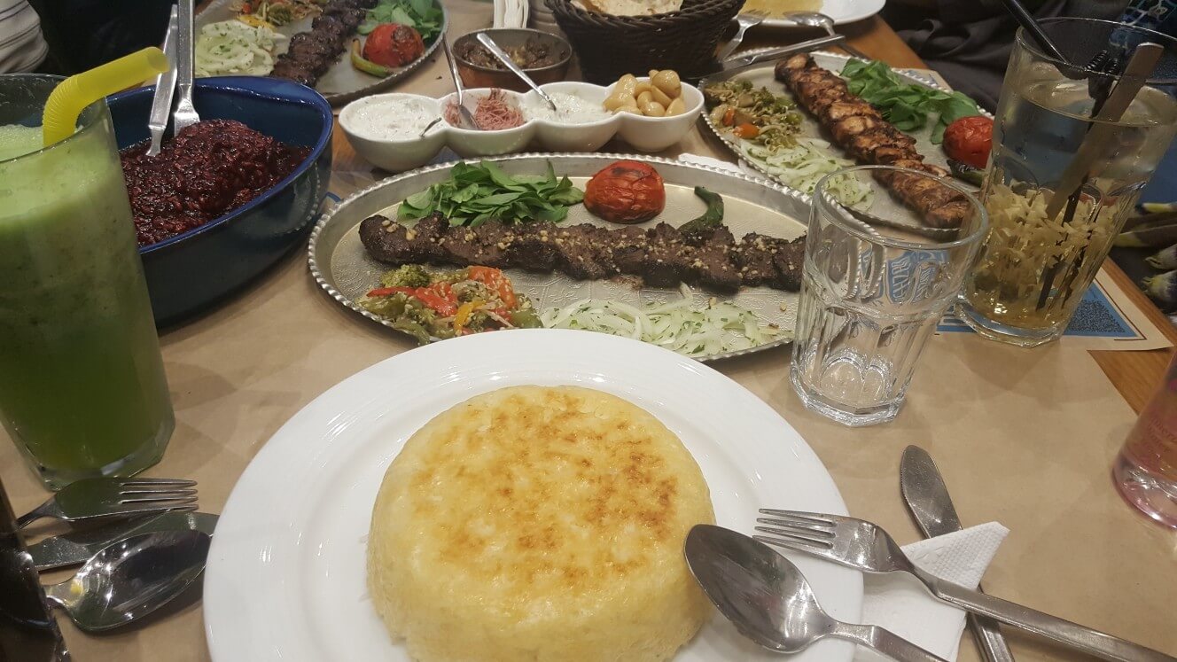 رستوران بهزاد