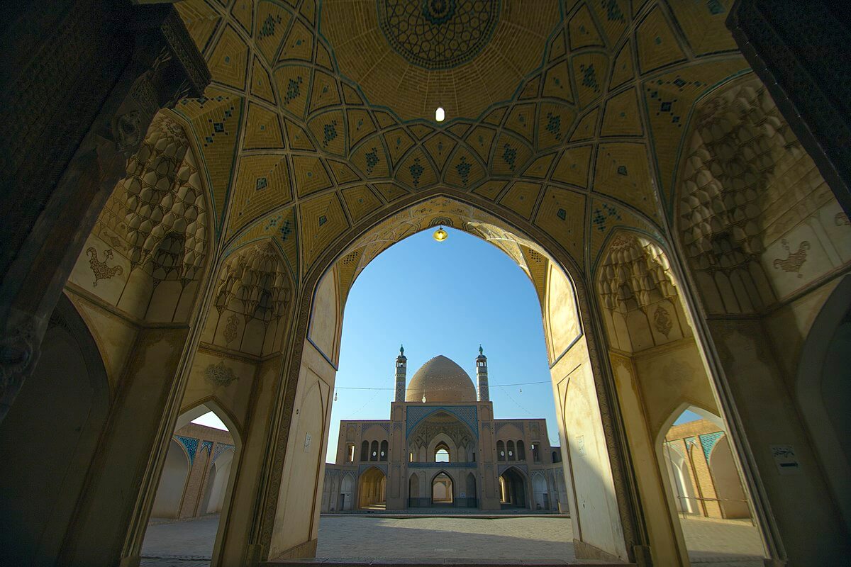 مسجد آقا بزرگ کاشان