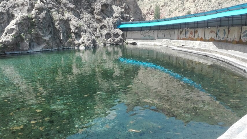 استخر طبیعی خمده فیروزکوه
