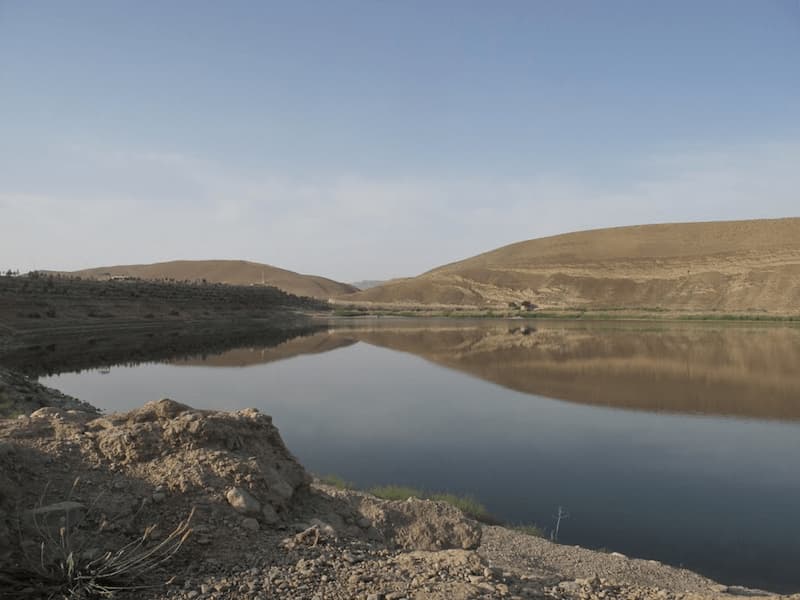 ماهیگیری در دریاچه