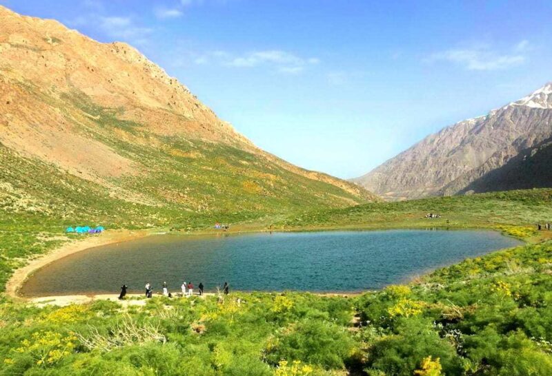 کوه گل ؛ دریاچه‌ای پنهان در دل کوه‌های دنا