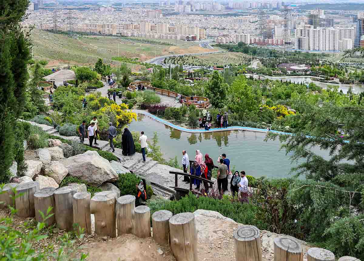 پارک و دریاچه چیتگر