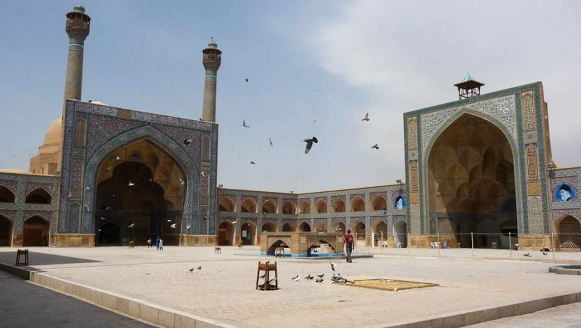 مسجد حکیم اصفهان ؛ چشم‌نواز یا ناامیدکننده؟