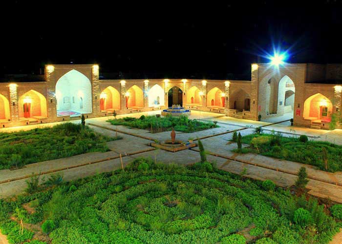 کاروانسرای شاهعباسی ده نمک گرمسار سمنان