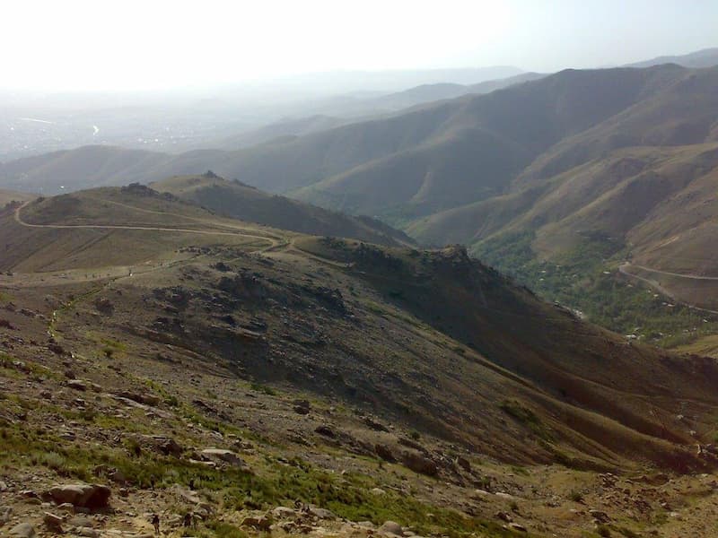 کوهنوردی در مسیر دشت میشان