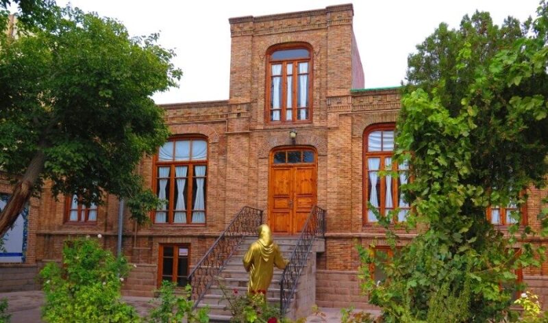 خانه پروین اعتصامی ؛ محل برگزاری نمایشگاه‌های هنر