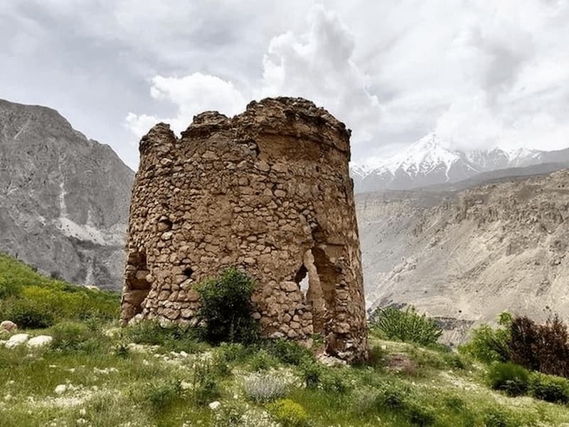 گنبدسی آمل