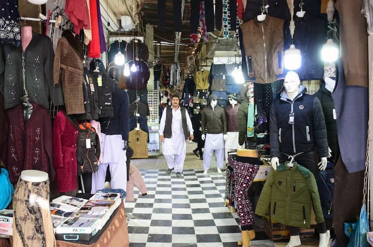 بازار مرکز شهر زاهدان نزدیک مرز پاکستان