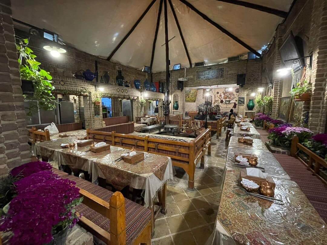 دیزی سرای آذری