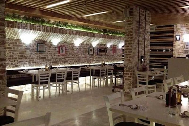 رول استیک های معروف رستوران نیکان 