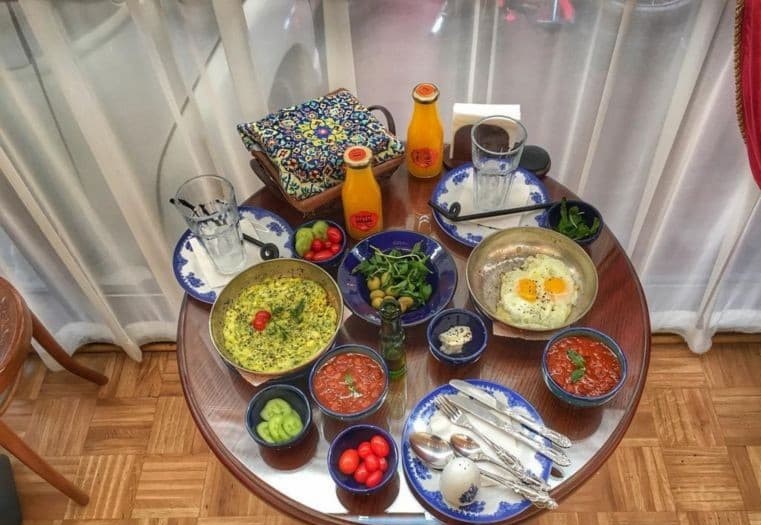 کافه لقانطه خیابان مطهری