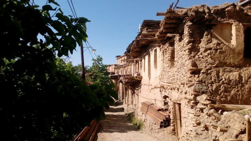 روستای دیزباد 