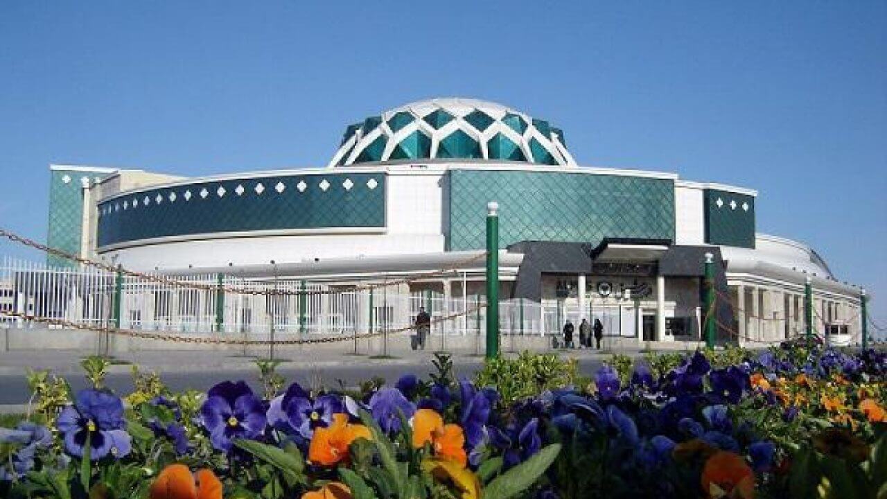 مرکز خرید الماس شرق