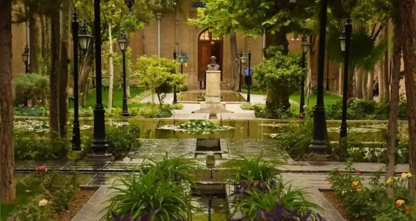 باغموزه نگارستان