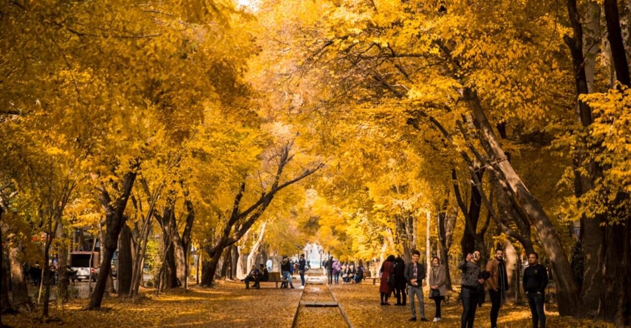 خیابان چهارباغ اصفهان؛ زیباترین خیابان؟