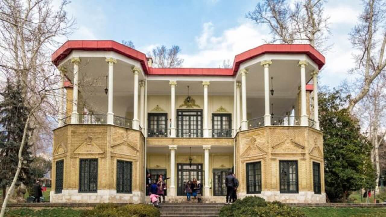 کاخ نیاوران