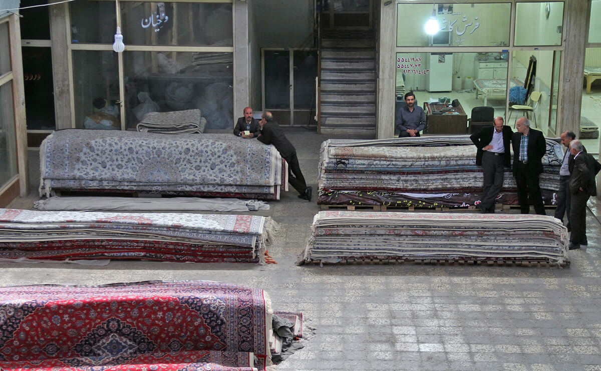 خرید سوغاتی در بازار کاشان