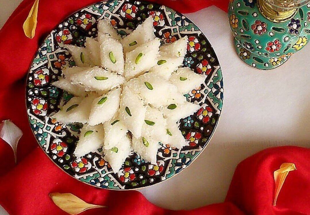 شیرینی لوز