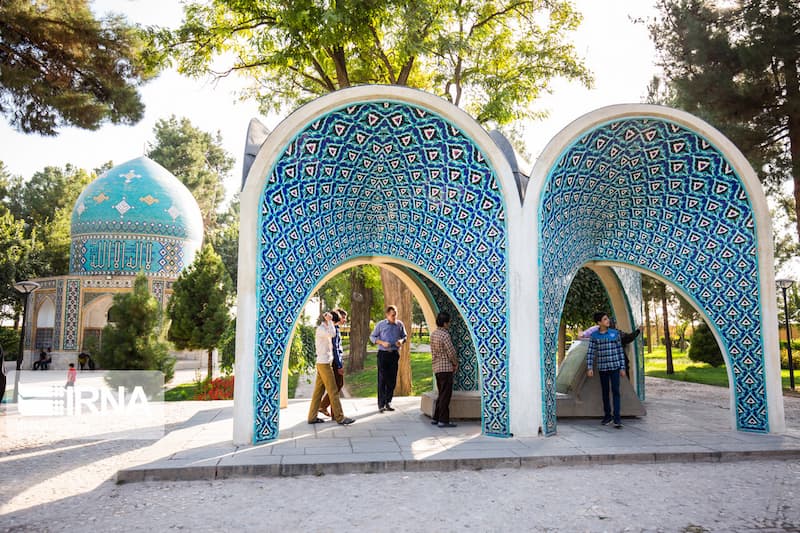 آرامگاه هنری کمالالملک