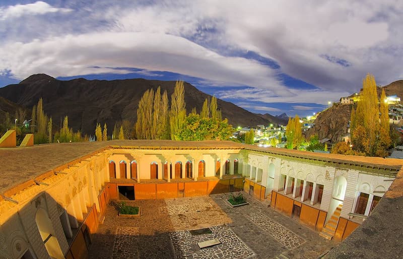 خانه نیما در یوش