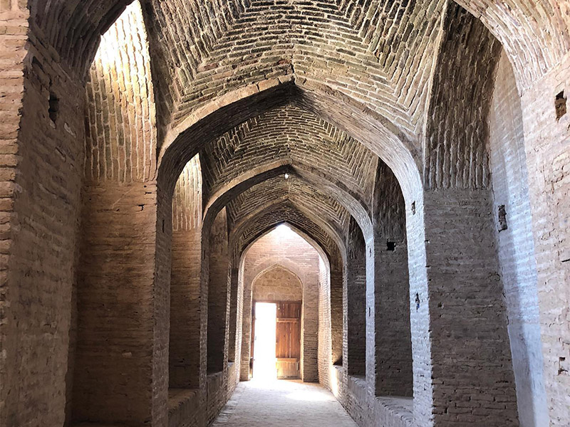 ایوان شرقی مسجد جامع اردستان