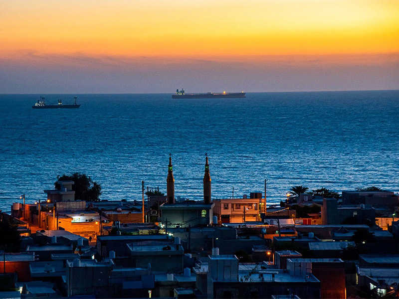 سوغاتی‌های بندر سیراف را از دست ندهید.