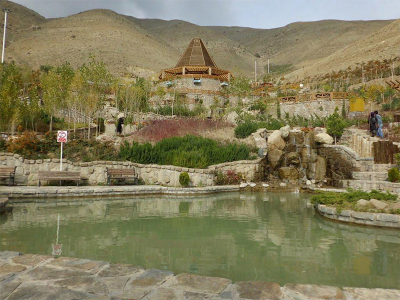 در پارک جنگلی لتمال کن هیچ فروشگاهی وجود ندارد.