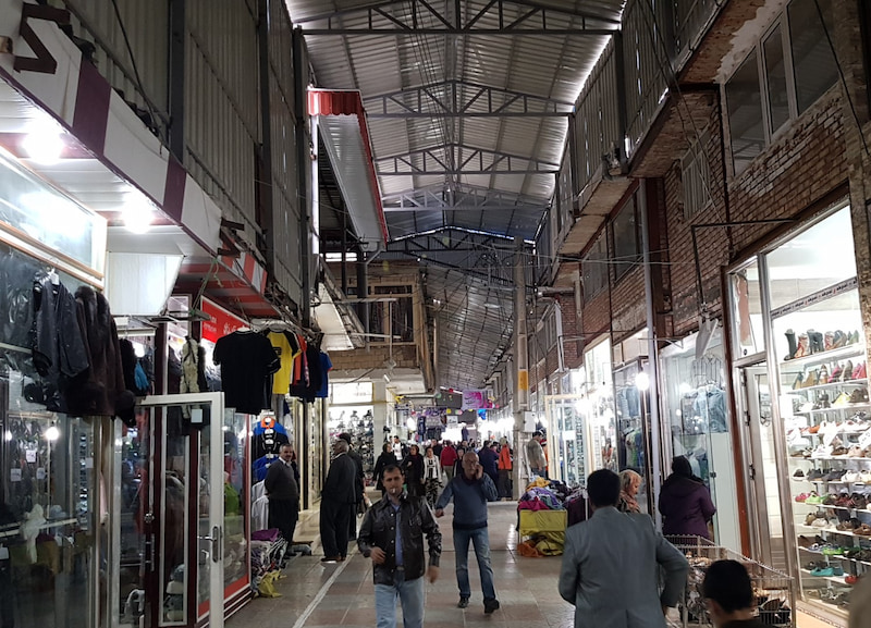 بازار تاناکورای مهاباد