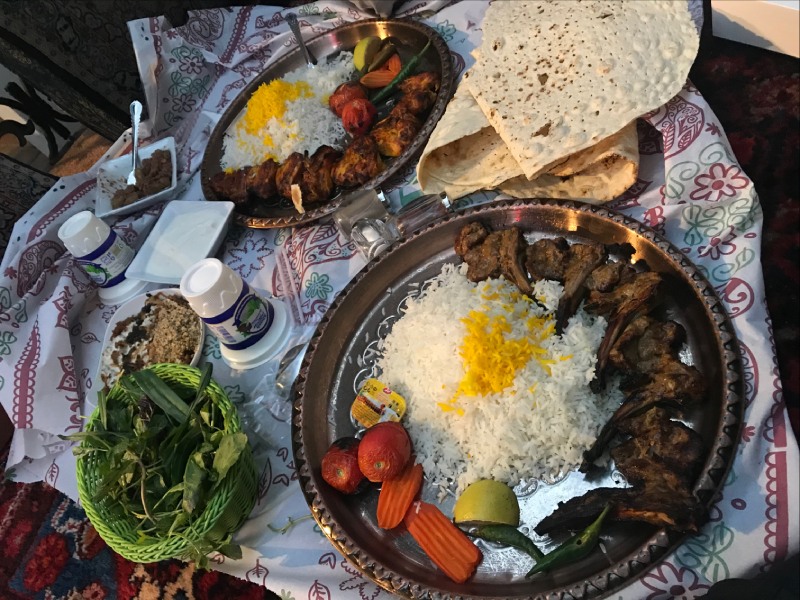 باغ رستوران نور فرحزاد