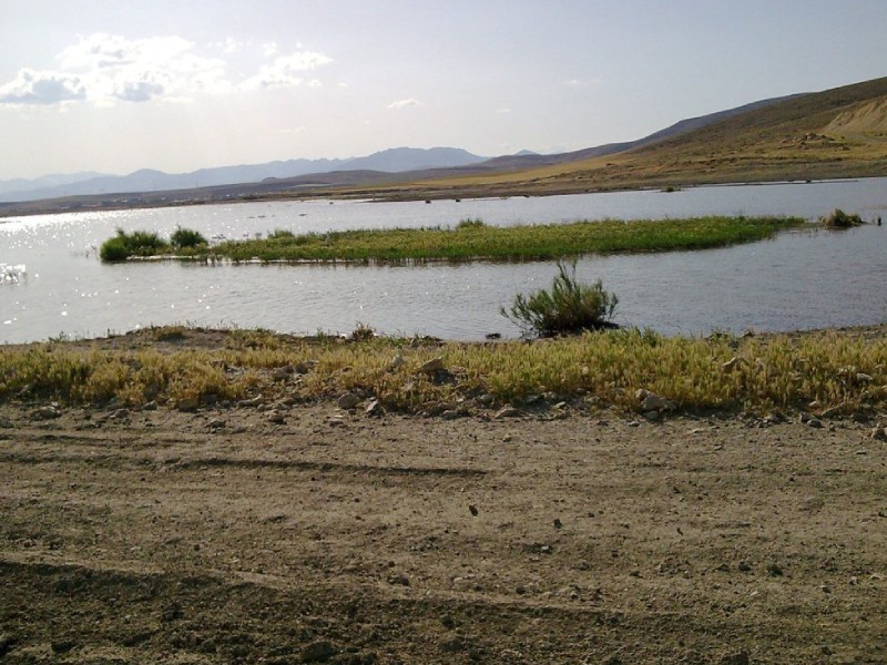 تالاب یادگارلو
