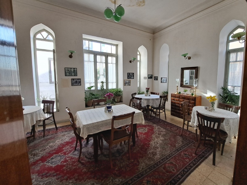 کافه گردی در مرکز تهران